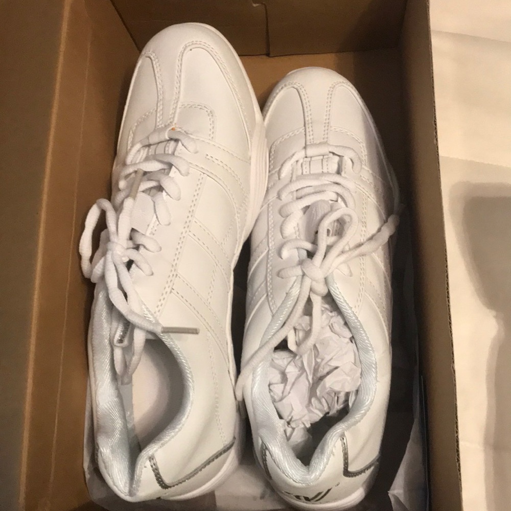 Varsity cheer shoes
